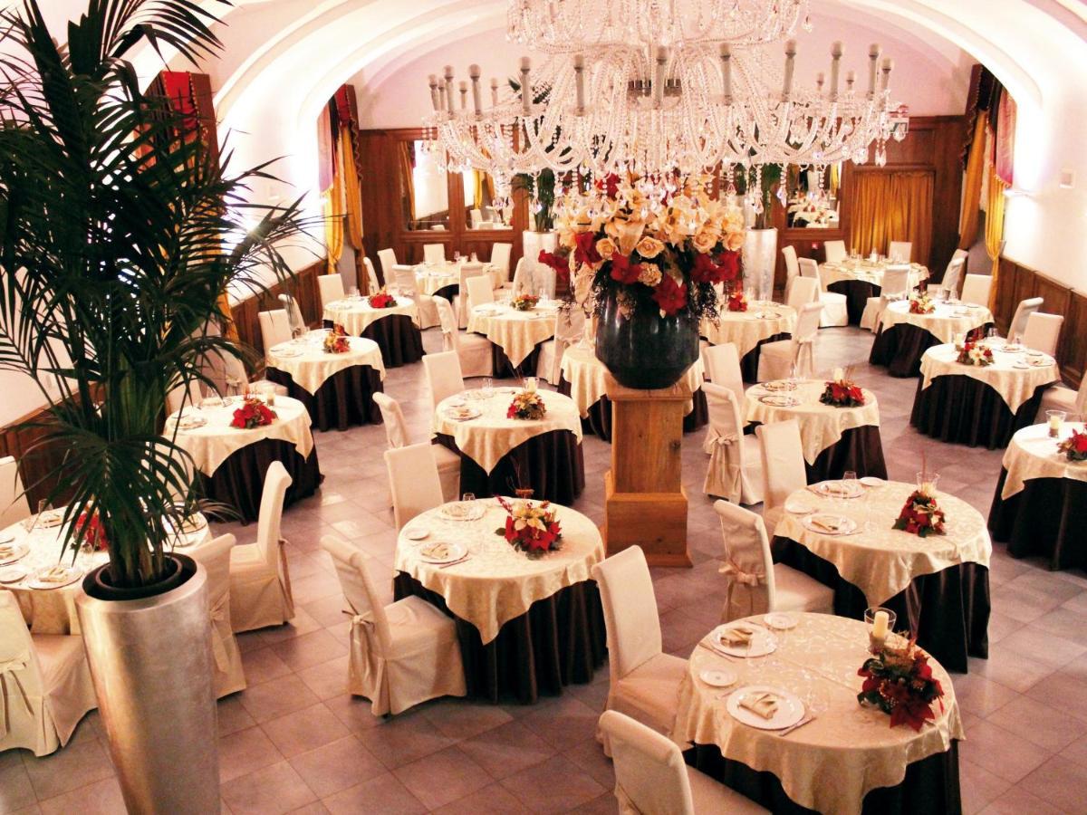 Montaldo Castle & Resort Montaldo Torinese Exterior foto