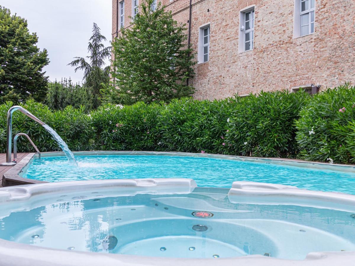 Montaldo Castle & Resort Montaldo Torinese Exterior foto